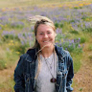 Meet your Posher, Courtney